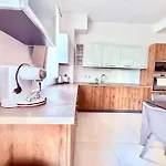 Modern In Centre Of Apartment Gzira