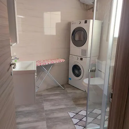 Apartment Modern In Centre Of