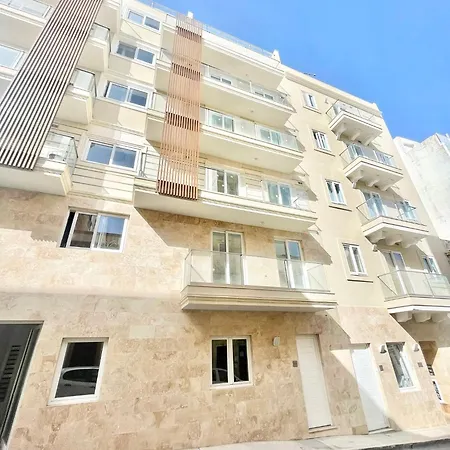 Modern In Centre Of * Gzira