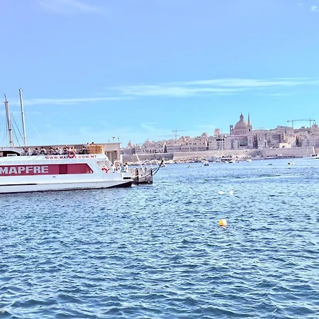 Lejlighed Modern In Centre Of *