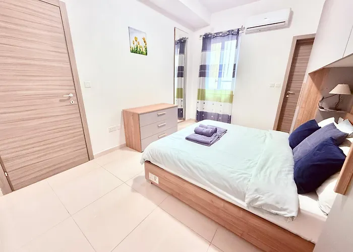Appartamento Modern In Centre Of Gzira